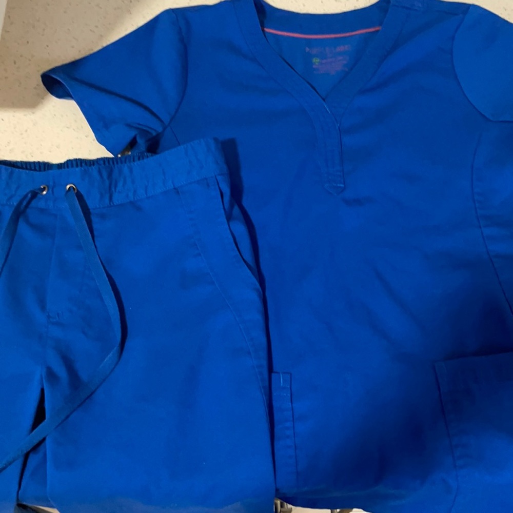 Healing hands purple label XS scrub set in royal blue. Excellent condition